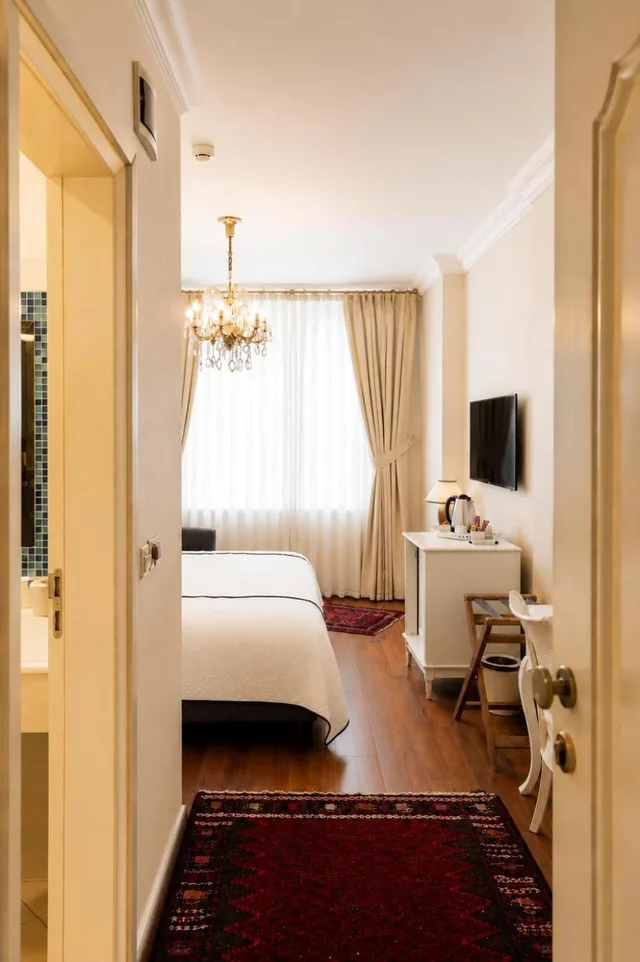 غرفة تنفيذية ثلاثية، Hotel Sari Konak 7/10
