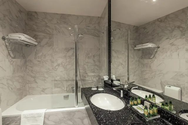 Residence Queen Petronila.، Hotel Aragon 1/3