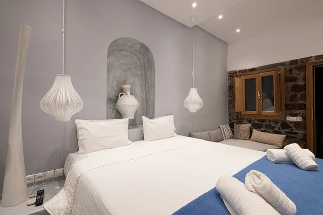 Executive, Double Bed, Caldera View، Loucas on the Cliff 4/10