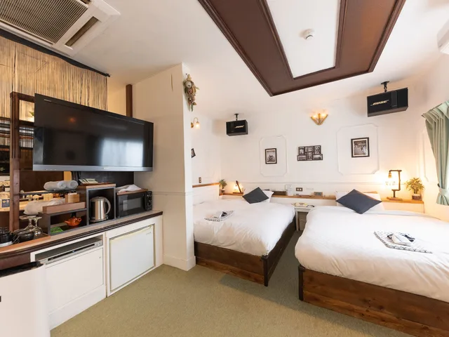 غرفة رباعية بسريرين مزدوجين، Hotel Nizi 2/5