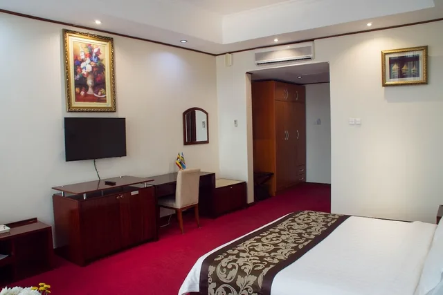 غرفة عائلية بسرير كوين وسريرين منفصلين، Lake View Resort Hotel 6/7
