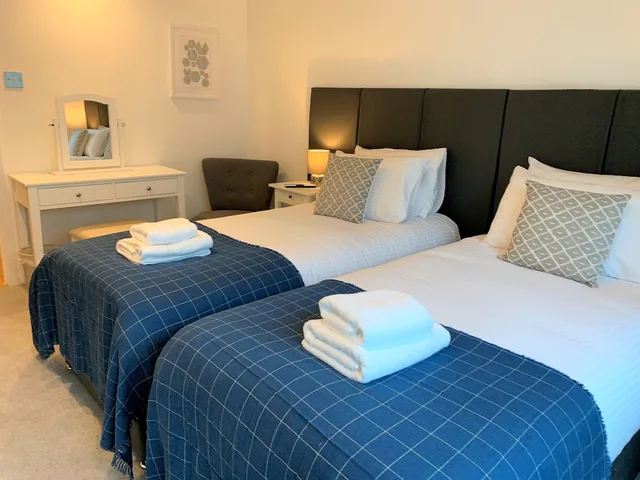 شقة سوبيريور بسرير كينج وسريرين منفصلين بغرفتي نوم، Tolbooth Apartments 6/10