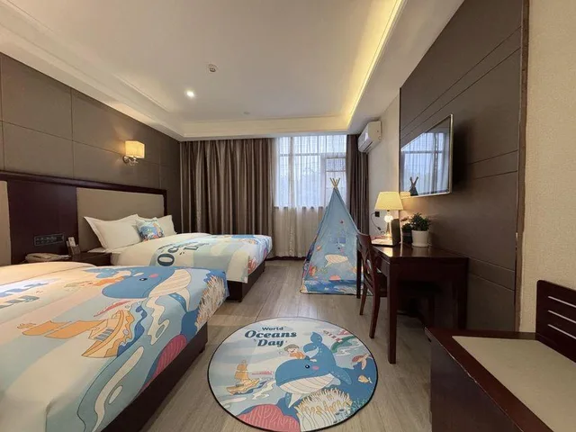 Smart, Family, 1 Double and 1 Single Bed, River View، GreenTree Alliance Pudong New District Disneyland North Gate Hotel 1/1
