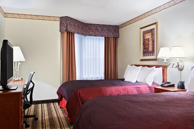 جناح بسريرين مزدوجين بغرفة نوم واحدة مع أريكة، Homewood Suites by Hilton Richmond-Chester 4/9
