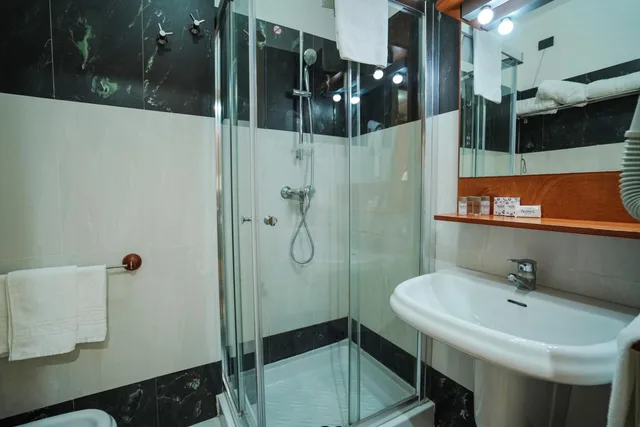 غرفة كلاسيكية رباعية، Nicolaus Club La Giurlita 6/8