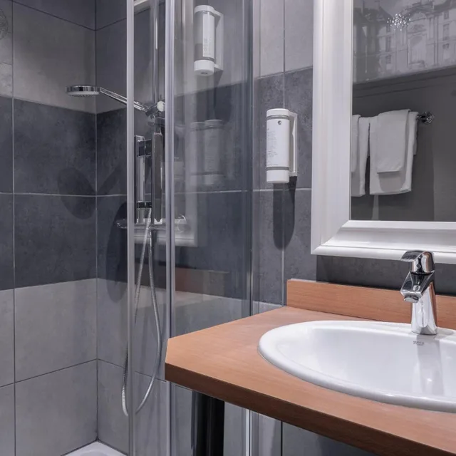 غرفة مفردة، Hotel Des Lices 7/10