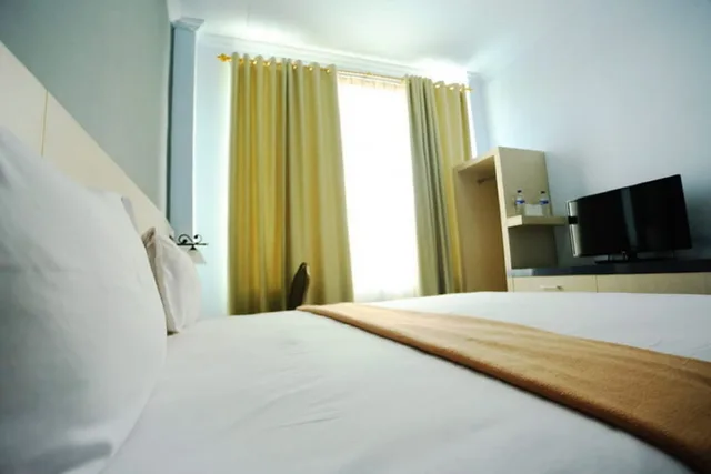 جناح، Hotel Mulia Indah 2/4
