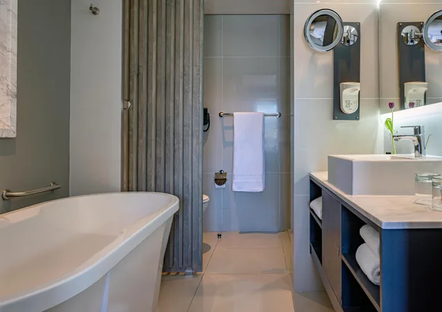 Room, Twin Beds, with View, Hyatt Regency Cape Town 5/7