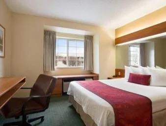 جناح بسرير كوين، Days Inn And Suites by Wyndham Lafayette In 1/2