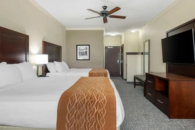 غرفة بسريرين كوين، Comfort Inn and Suites Fort Worth Fossil Creek 2/5