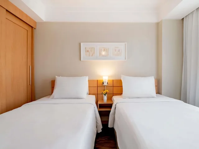 غرفة قياسية بسريرين منفصلين مع أريكة، Mercure Guarulhos Aeroporto Hotel 2/10