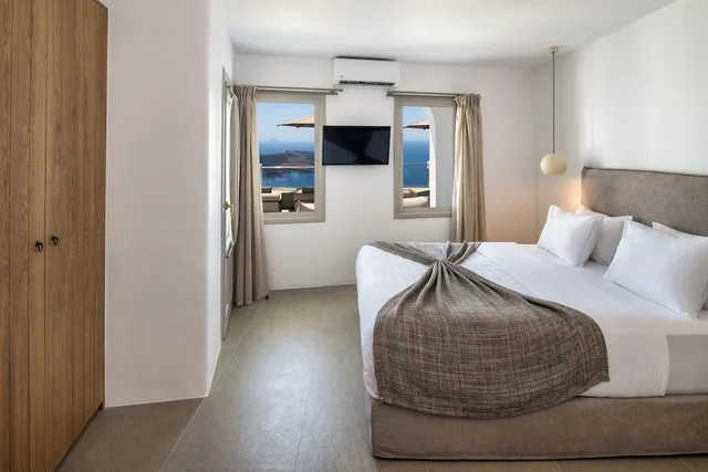 Standard, Queen Bed, Volcano View, Pool Floor، Ira Hotel Spa 4/8