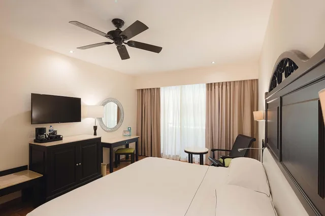 Basic, Deluxe, 2 Double Beds, Xl، Occidental At Xcaret Destination 1/9