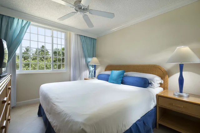 1 Bedroom, Garden, Single, King Bed, Sofa، Divi Southwinds Beach Resort 1/1