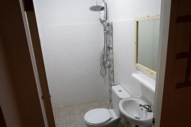 Standard, Double Bed, with Fan، Baan Urt Suratthani Airport Hotel 2/2