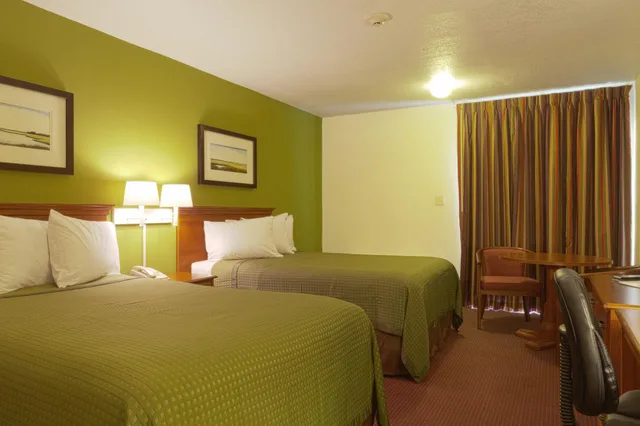 غرفة بسرير مزدوج للمدخنين، Marina Motel Chalmette 1/1