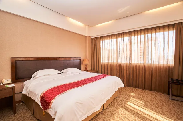 غرفة بسرير مزدوج، Resort One Hotel 2/2