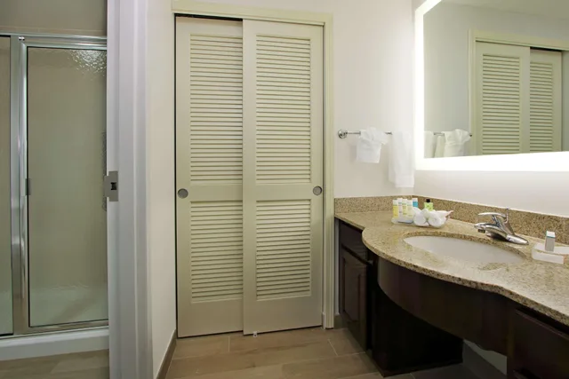 استوديو بسرير كينج، Homewood Suites By Hilton Ft Lauderdale Airport Cruise Port 2/2