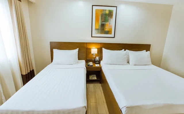Premier, Deluxe, Queen Bed, Golden Prince Hotel And Suites 3/5