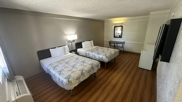 غرفة ديلوكس بسريرين مزدوجين، Motel6 Beaumont, TX 1/10