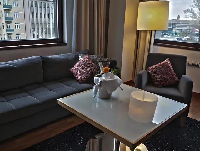 جناح، Original Sokos Hotel Presidentti 1/2