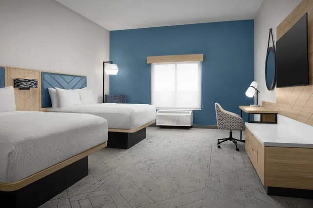 Standard, 2 Queen Beds, Accessible, Holiday Inn Express Hotel And Suites Dfw West Hurst 1/7