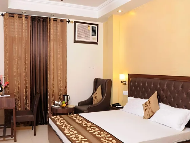 غرفة ديلوكس بسرير كينج، Hotel Diamond Inn 1/3