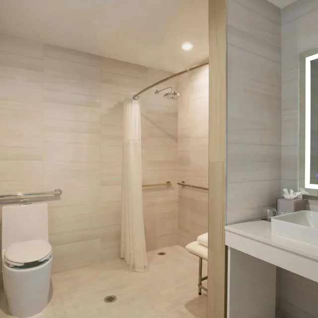 غرفة بسرير كينج، Renaissance St Augustine Historic Downtown Hotel 4/6