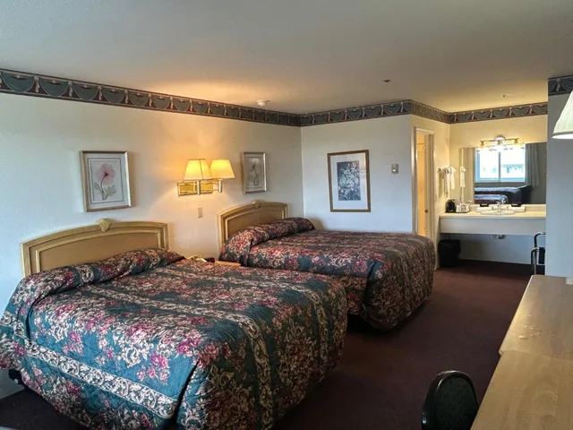غرفة قياسية بسرير كوين، Bayview Inn 3/5