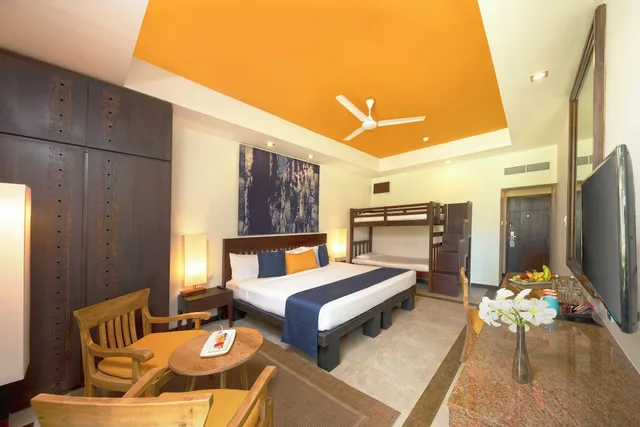 غرفة سوبيريور عائلية بسرير كينج وسرير بطابقين، Club Hotel Dolphin 1/1
