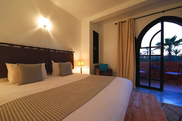 Superior, King Bed, Villa Al Assala La Palmerale 1/10