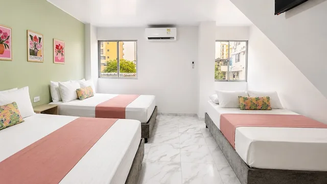 Family, 1 Single and 2 Double Beds, Private Bathroom، Hotel Taybo Kai By St Hoteles 6/10