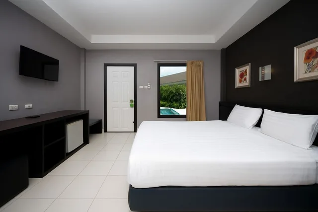Deluxe, Bungalow, Pool Side، The Natural Resort 2/10