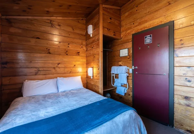 غرفة عائلية بسريرين كوين بحمام مشترك، Skotel Alpine Resort 1/4