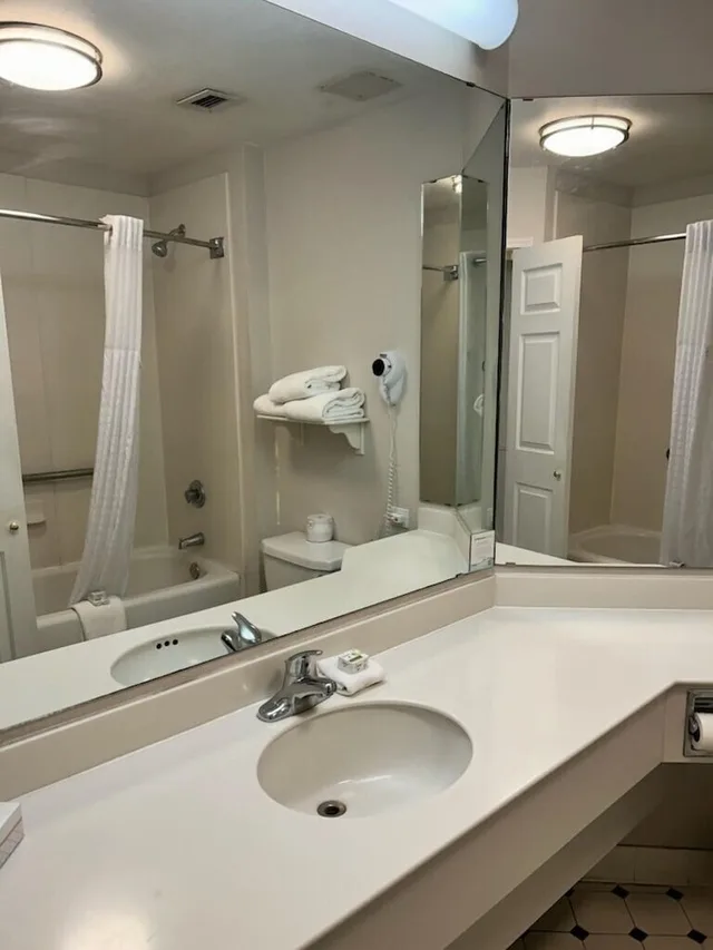 غرفة بسريرين مزدوجين، La Quinta Inn & Suites by Wyndham Albuquerque West 8/9