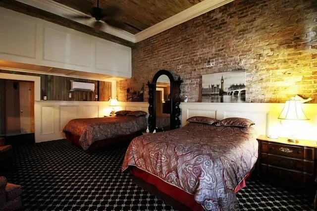 غرفة ديلوكس بسريرين كوين، The Olivier House Hotel 2/6
