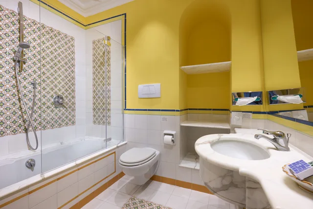 غرفة سوبيريور بسرير مزدوج، Grand Hotel Capodimonte 6/6