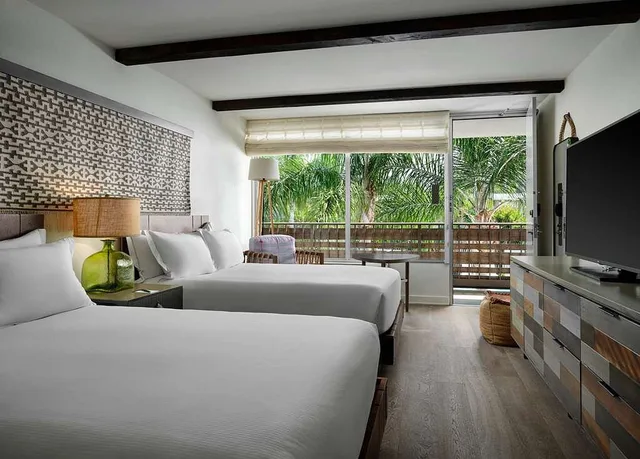 غرفة بسريرين مزدوجين، The Leta Santa Barbara Goleta, Tapestry Collection by Hilton 1/2