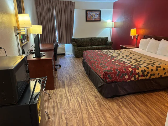 غرفة بسرير كينج لذوي الإعاقة، Econo Lodge Yazoo City 4/5