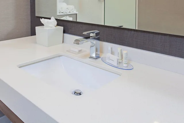غرفة بسرير كينج مع أريكة، Courtyard San Diego el Cajon 5/5