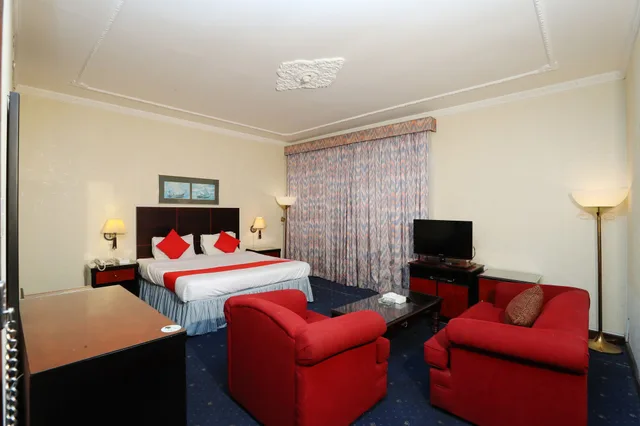 غرفة قياسية بسرير كينج، OYO 112 Semiramis Hotel 6/7