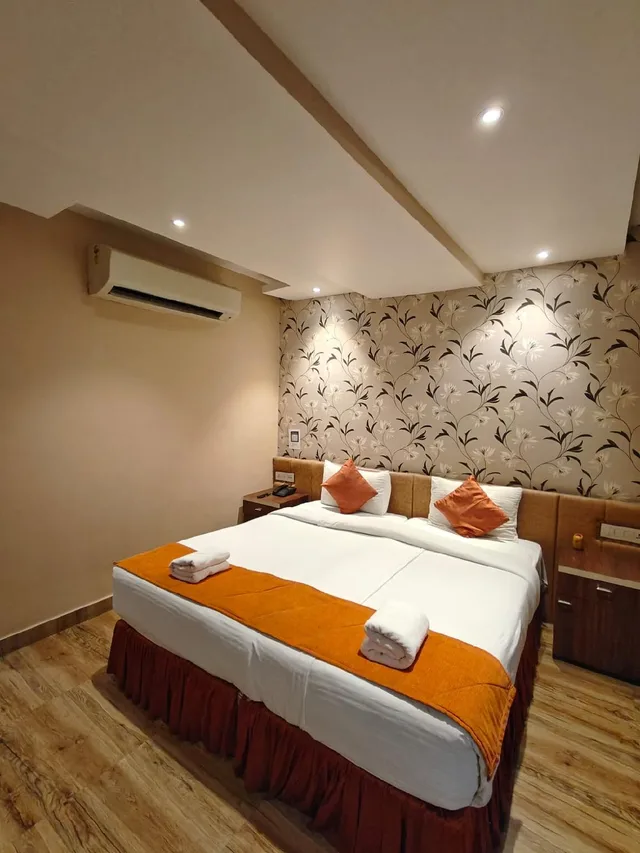 Premium, Double or Twin Bed, Regenta Inn Larica Ct 2/2