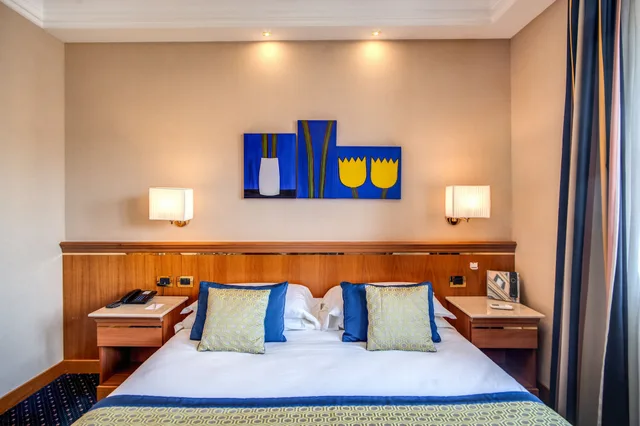 جناح جونيور بسرير كوين، Diocleziano Hotel 1/10