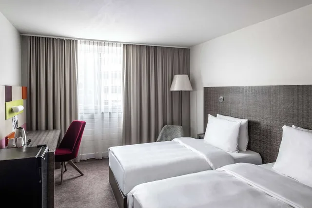 Plus, Penta, King Bed، PENTAHOTEL WIESBADEN 2/6