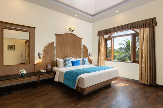 جناح ملكي بسرير كينج، Fortune Resort Benaulim 1/1