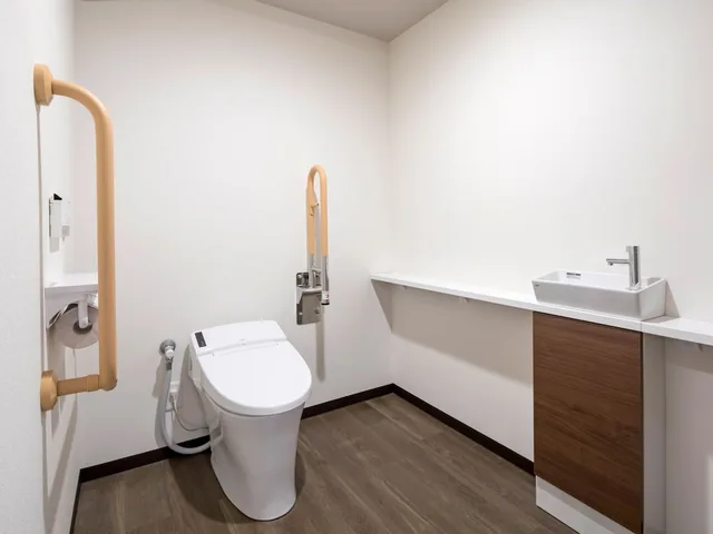 غرفة بسريرين منفصلين مع سرير سحّاب إضافي مع أريكة لذوي الإعاقة، Hotel Mystays Midosuji Honmachi 2/3