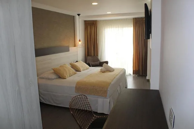 غرفة سوبيريور بسرير كينج بشرفة، Cartagena Royal Inn 3/6