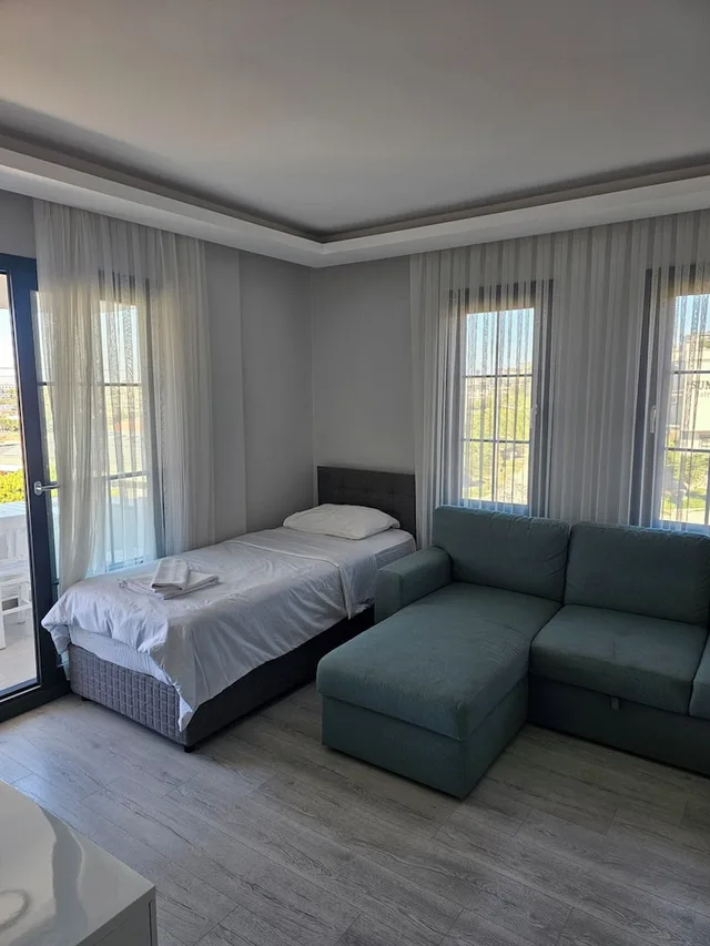 شقة عائلية بسرير كوين وسرير فردي مع أريكة، Cicek Apart Hotel 9/10
