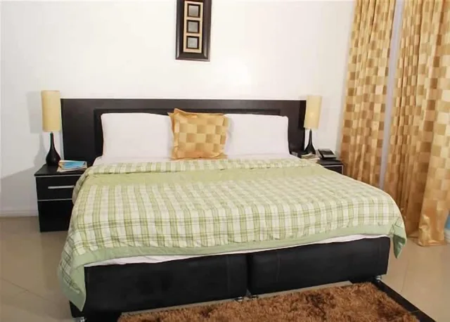 غرفة قياسية بسرير كينج بإطلالة على المسبح، Hotel Villa Picasso 8/10