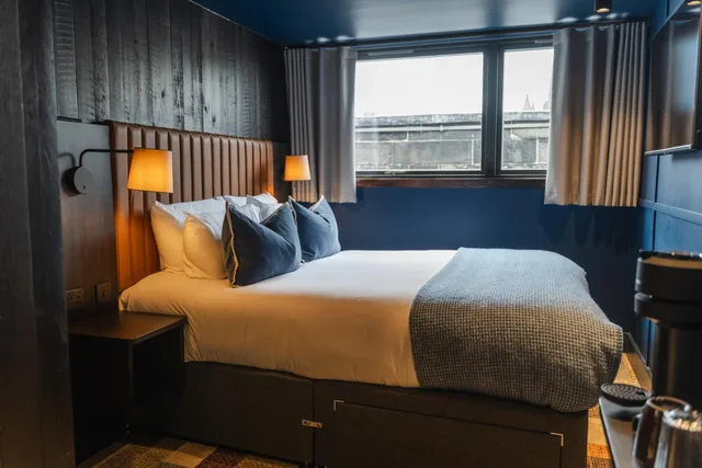 Superior, Double Bed, CoDE Pod Hostels THE CoURT 1/1
